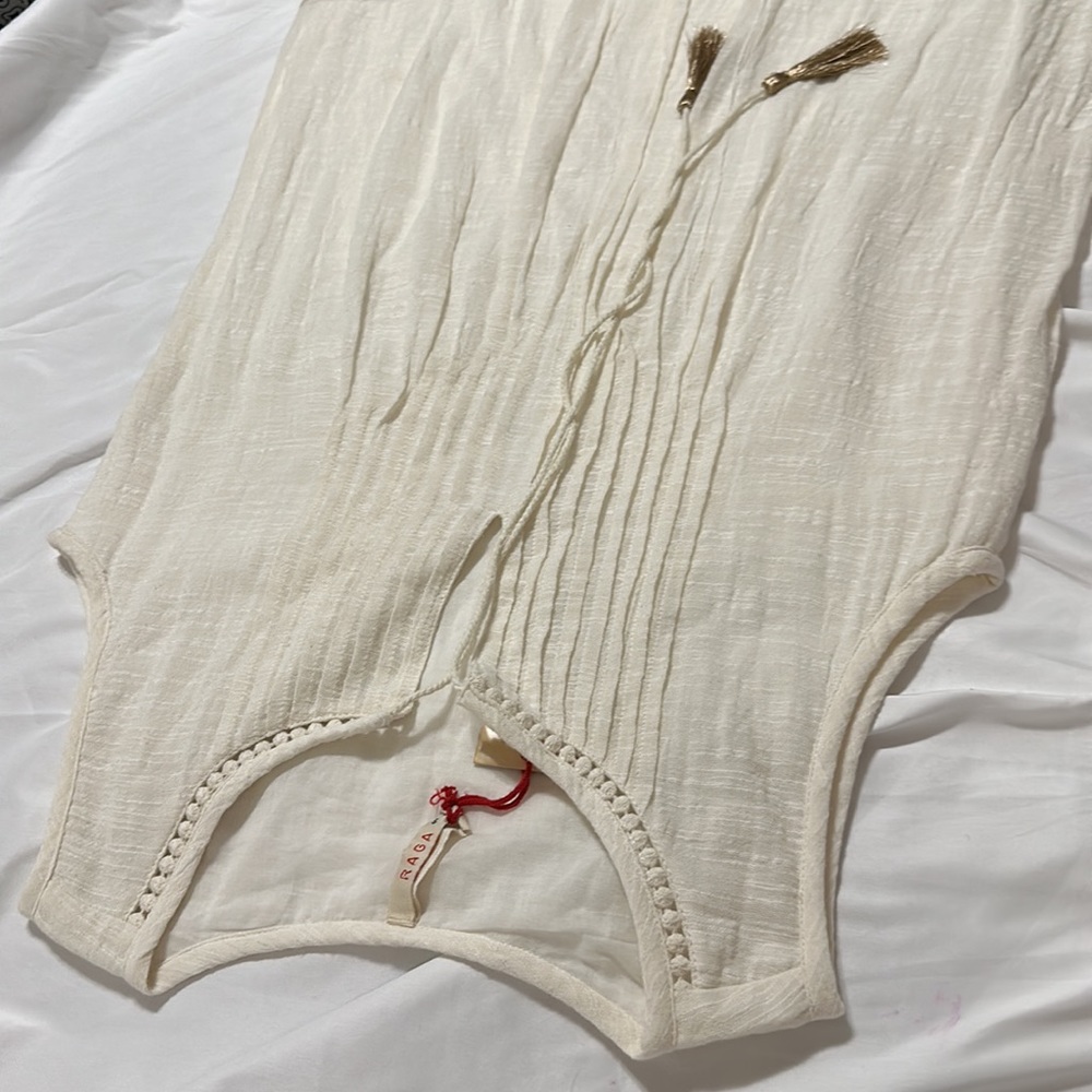 RAGA Tunic Size small